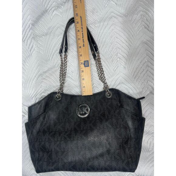 Michael Kors Brown Signature Coated Canvas And Leather Jet Set Travel
Chain Bag - Picture 9 of 9